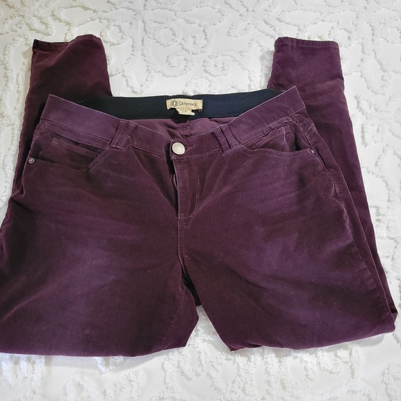 Democracy Purple Skinny Jeans - Picture 10 of 11